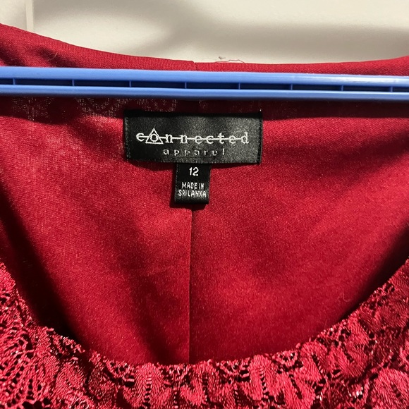 Ladies calf length red lace dress - Picture 3 of 3